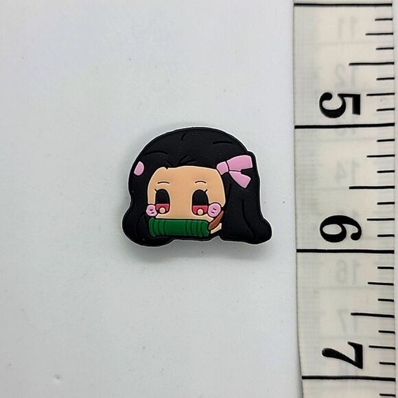 🎈5/$10🎈 PATCHES..CROC CHARMS.. Anime.. - Picture 1 of 1